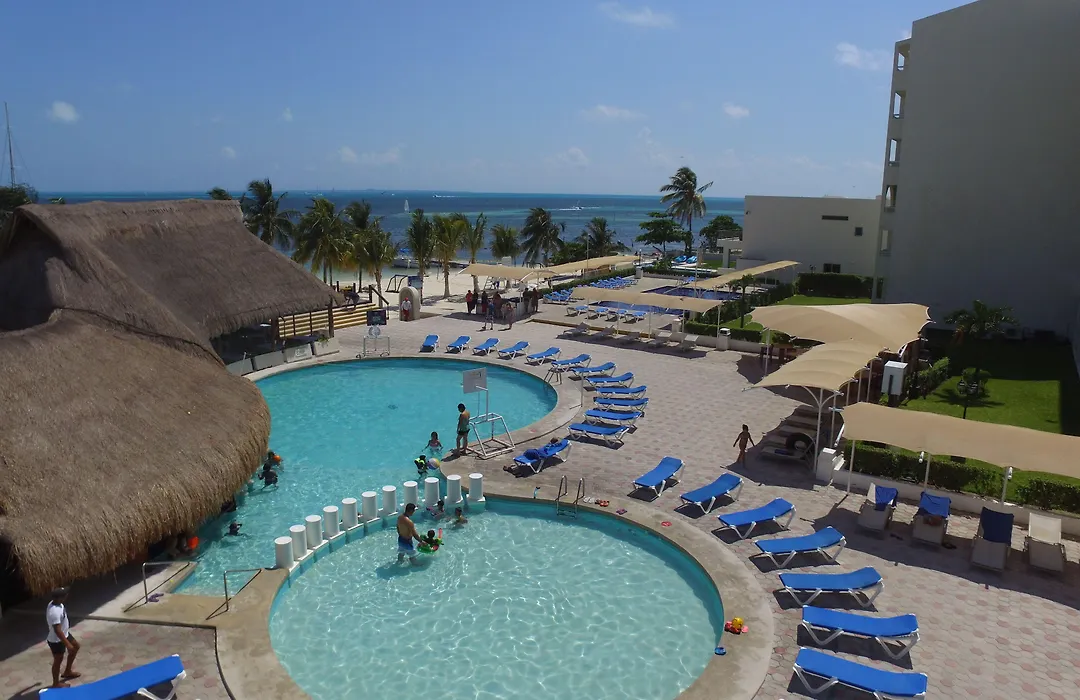 Aquamarina Beach Hotel-1